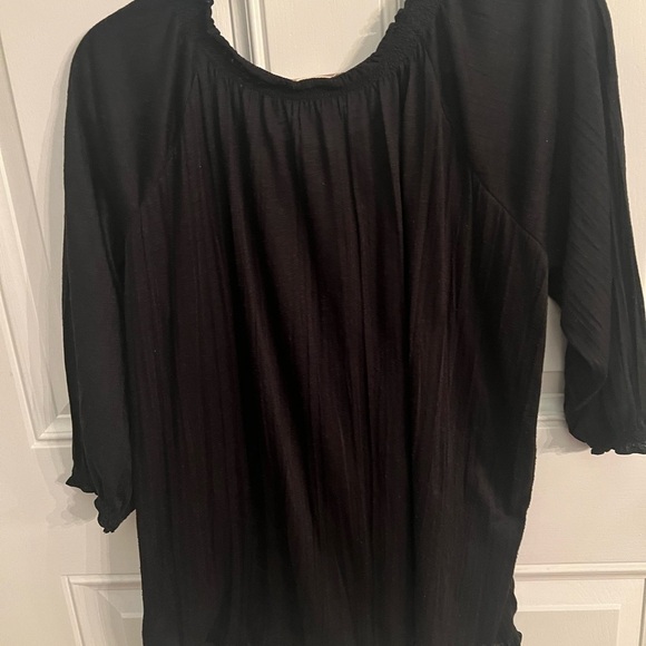 FADED GLORY Black 3/4 length flowy top relaxed fit regular length top - Picture 2 of 6